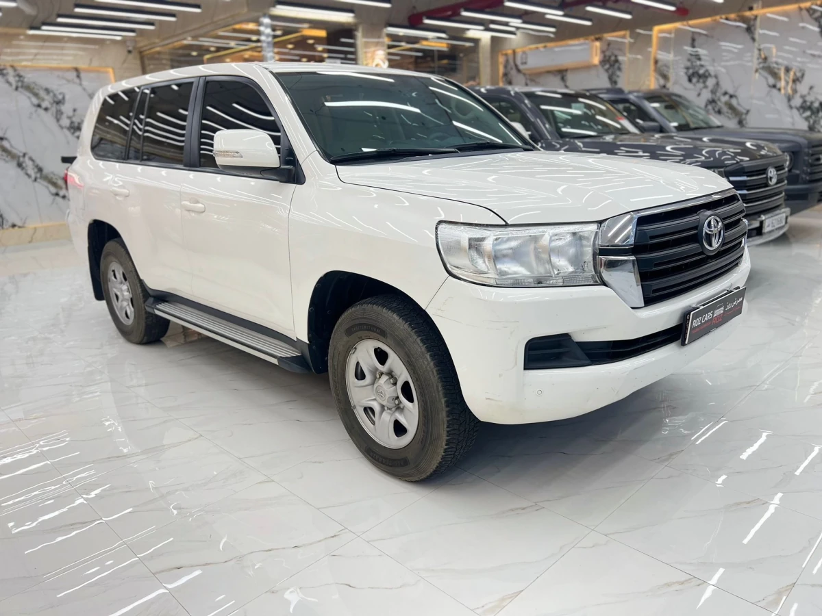 Toyota Land Cruiser GX 2021