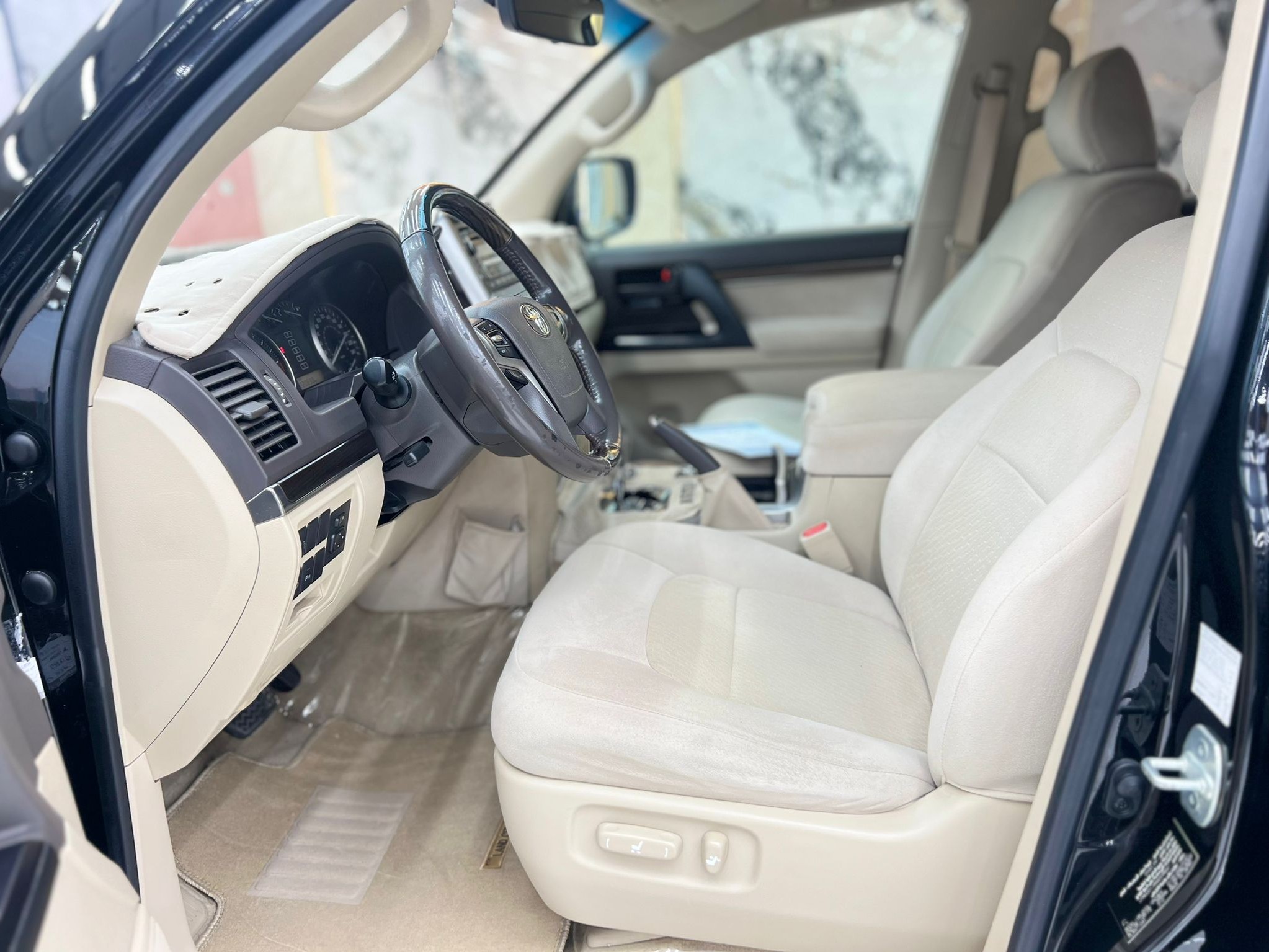 Toyota Land Cruiser GX.R 2021 - Image 4