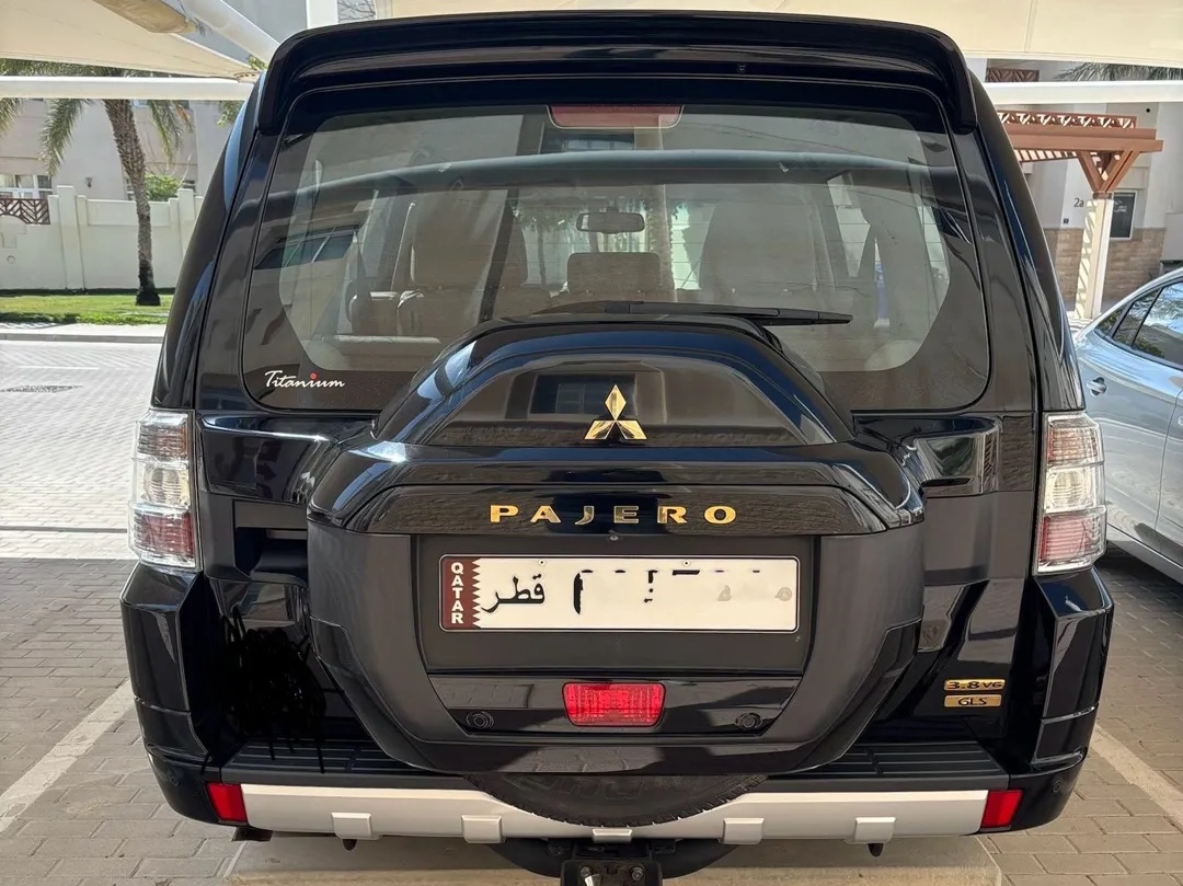 Mitsubishi Pajero 3.8 2020 - Image 2