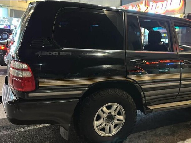 Toyota Land Cruiser GX.R 2003 - Image 4
