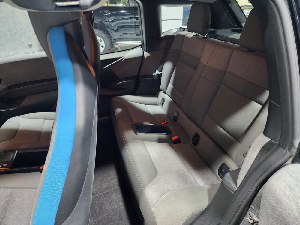 BMW i-Series  i 3 - Image 4