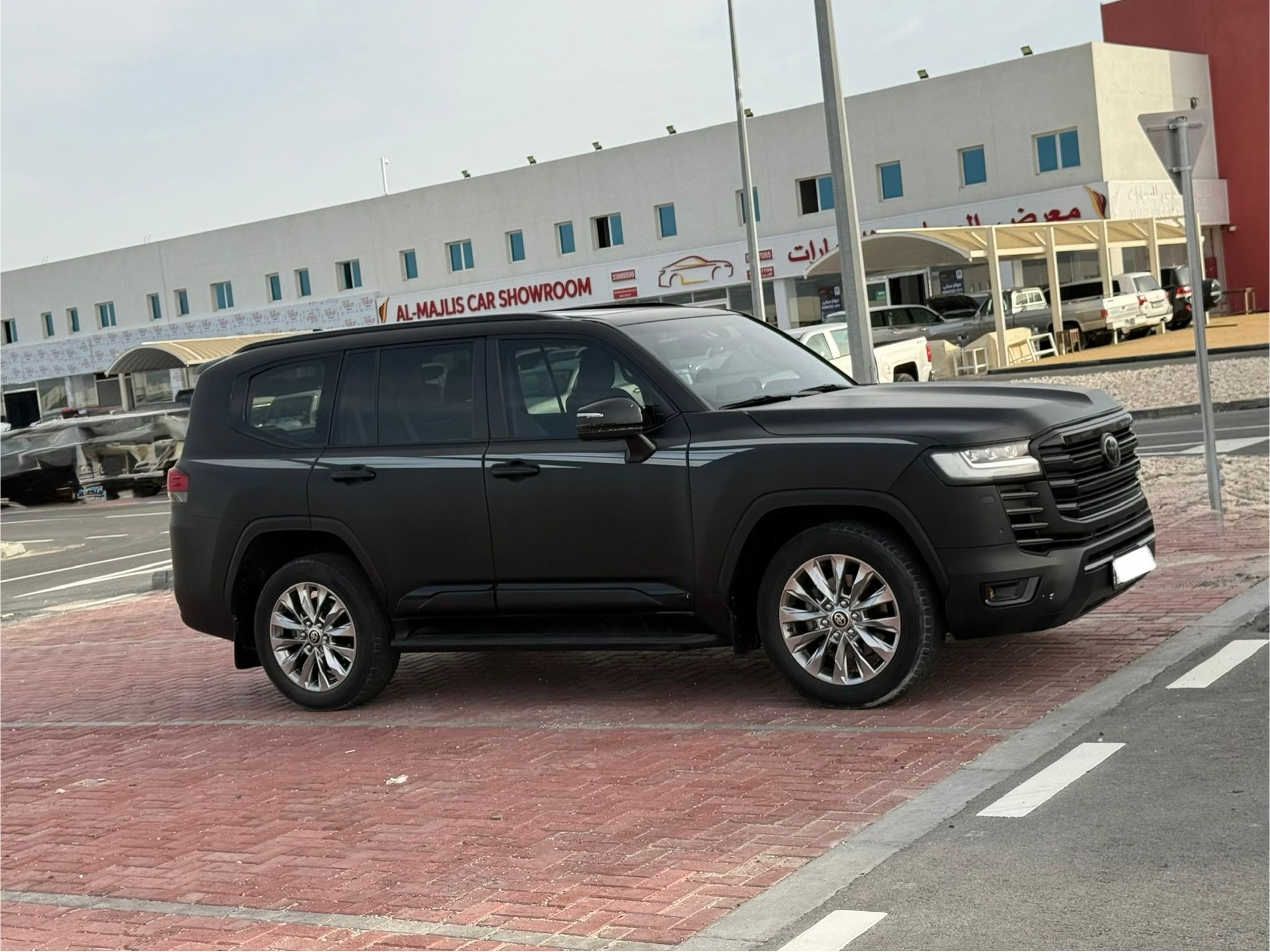 Toyota Land Cruiser VXR Twin Turbo 2022 - Image 3