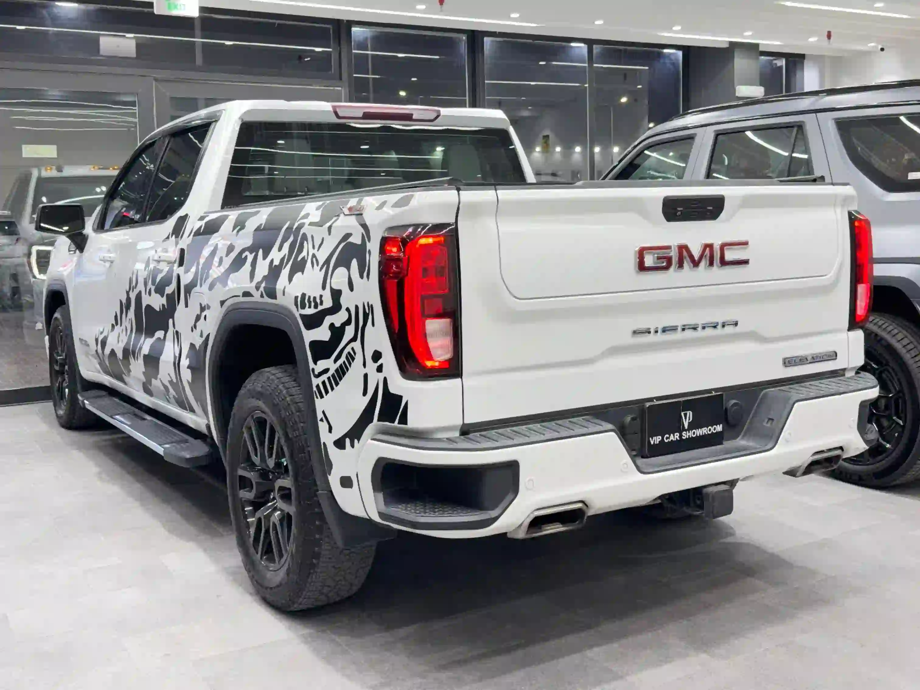 GMC Sierra Elevation  2022 - Image 4