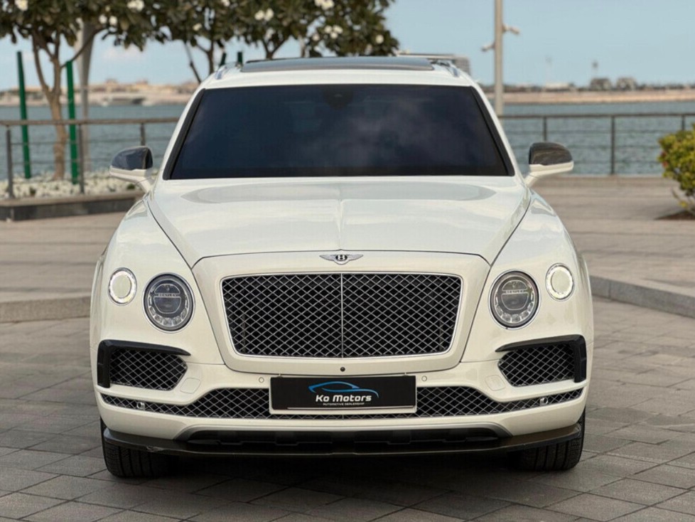 Bentley Bentayga First Edition 2017 - Image 2