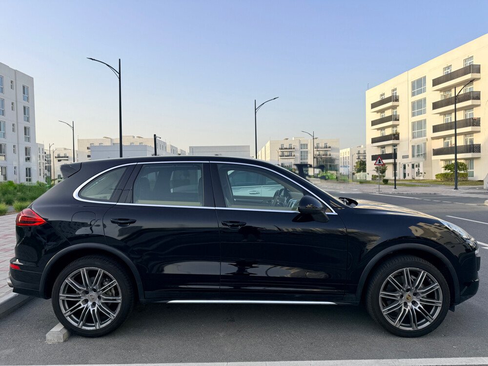 Porsche Cayenne S  2015 - Image 3