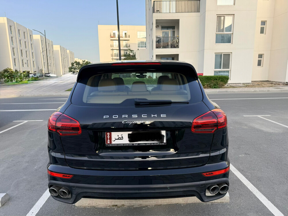 Porsche Cayenne S  2015 - Image 4
