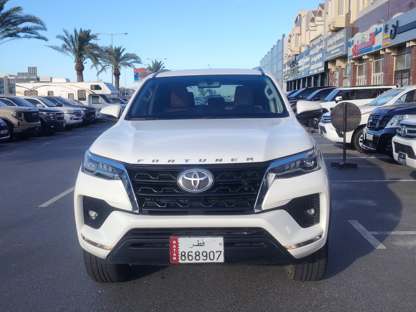 Toyota Fortuner V6 2022 - Image 2