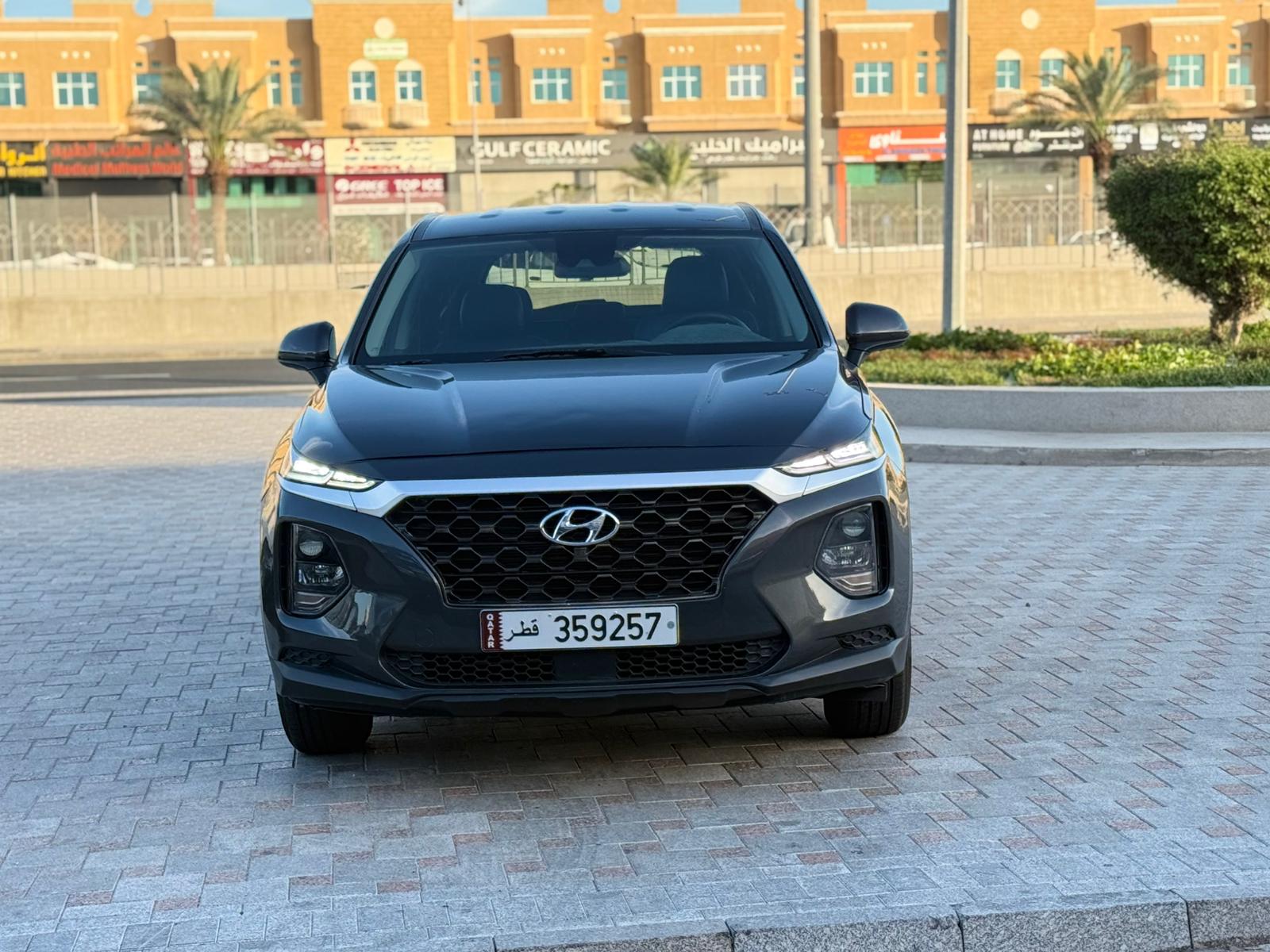 Hyundai Santa Fe 2020 - Image 2