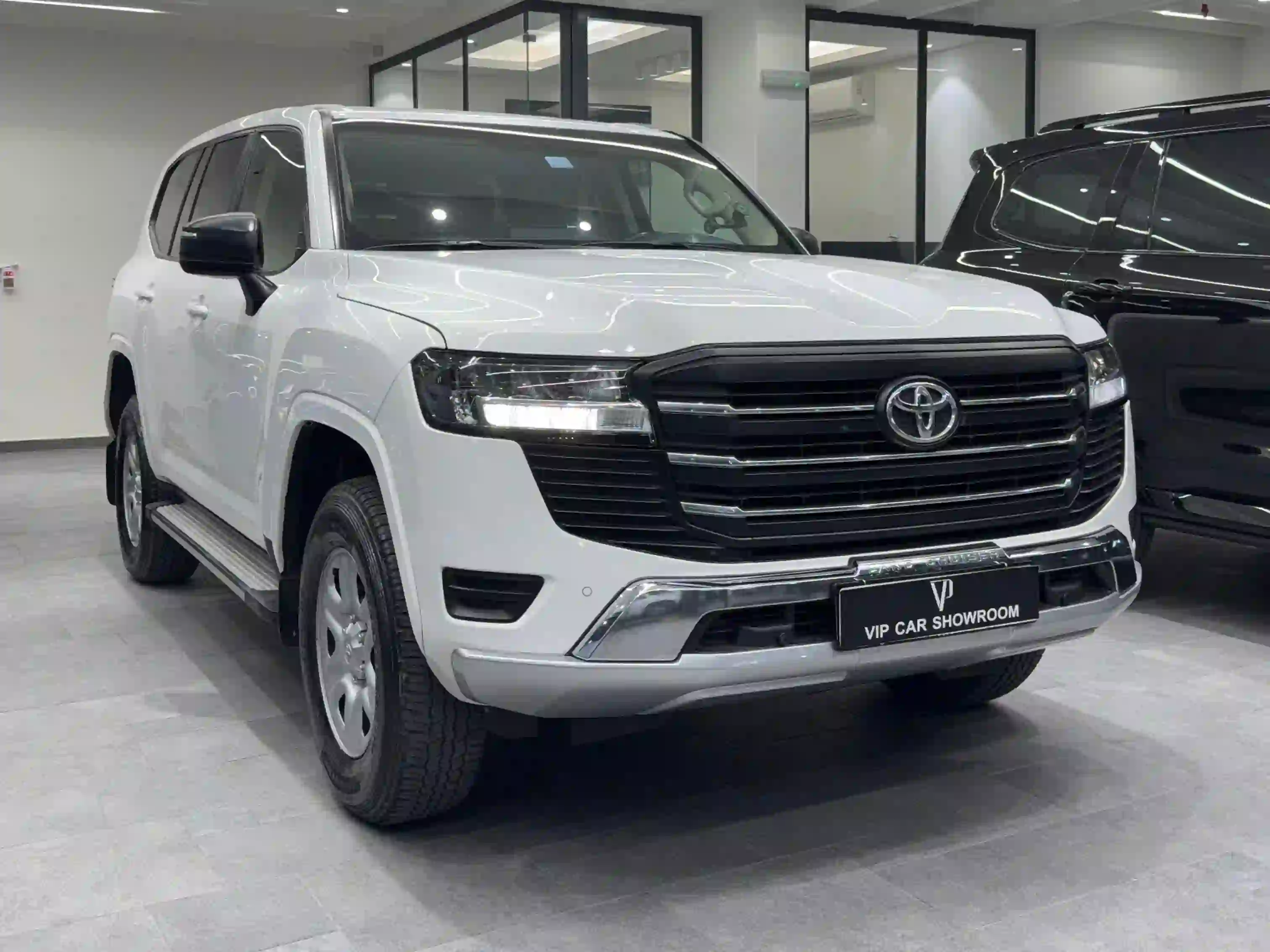 Toyota Land Cruiser GX 2024 - Image 3