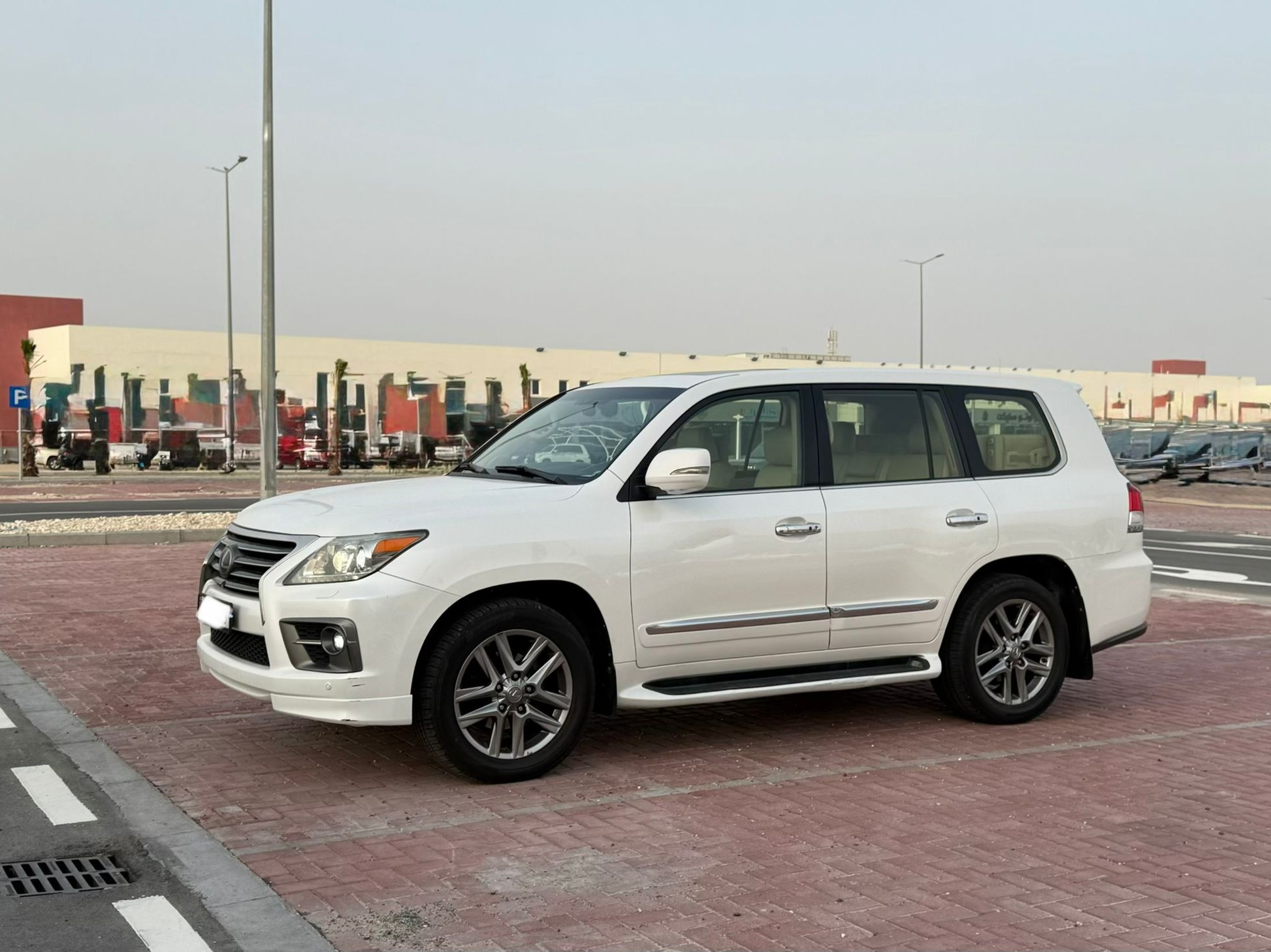 Lexus LX 570 S 2014