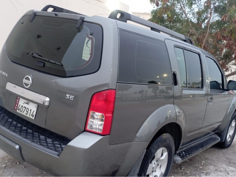 Nissan Pathfinder SE 2009 - Image 3