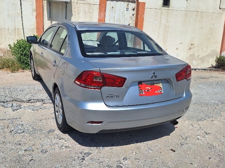 Mitsubishi Lancer 2013 - Image 4
