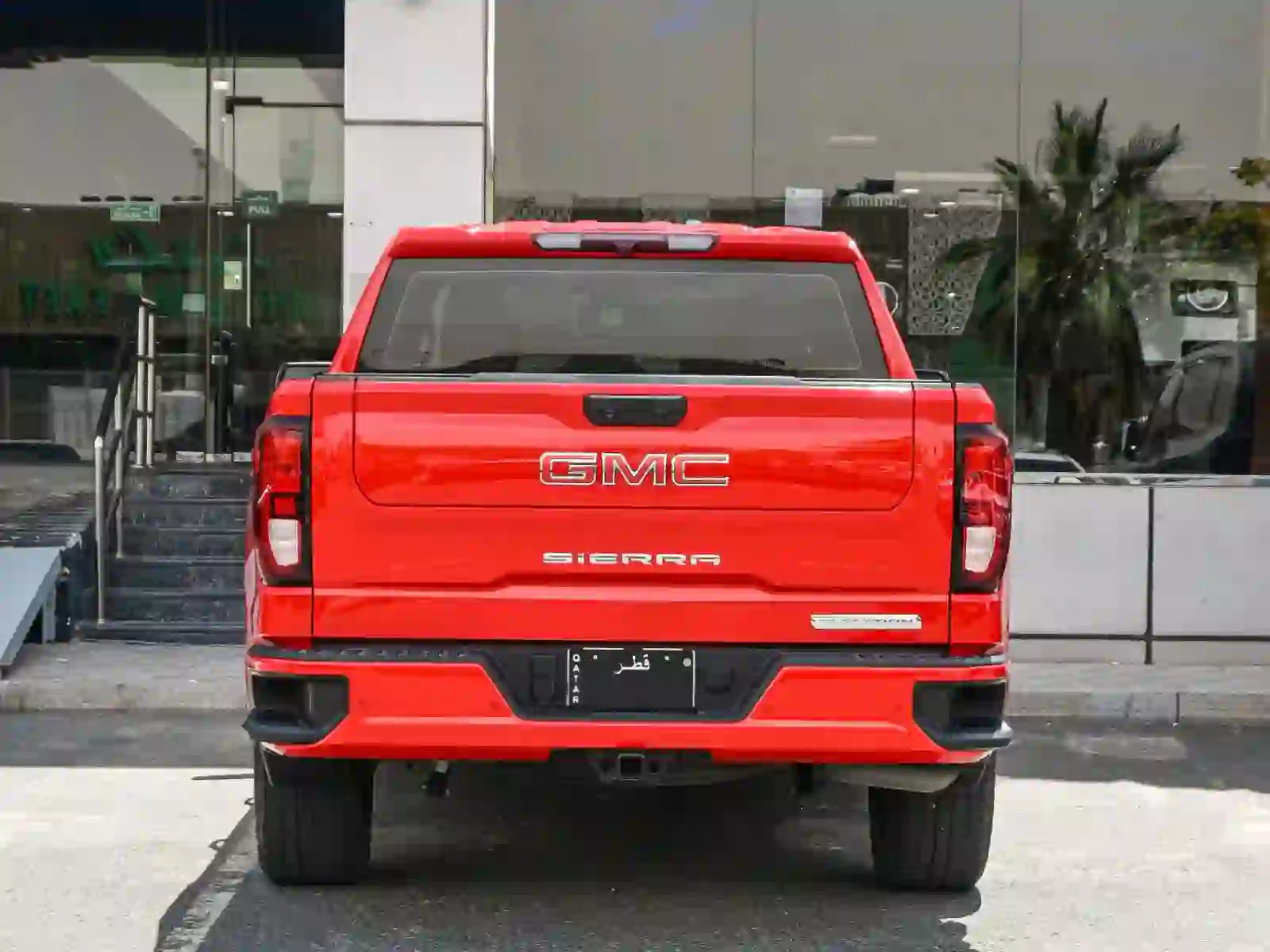GMC Sierra Elevation  2023 - Image 2