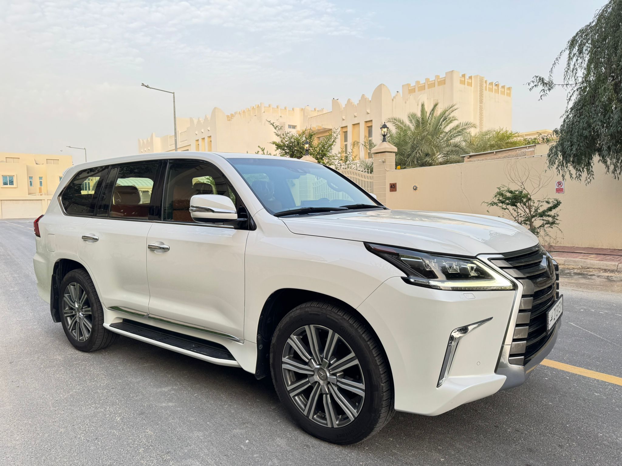 Lexus LX 570 2017 - Image 3