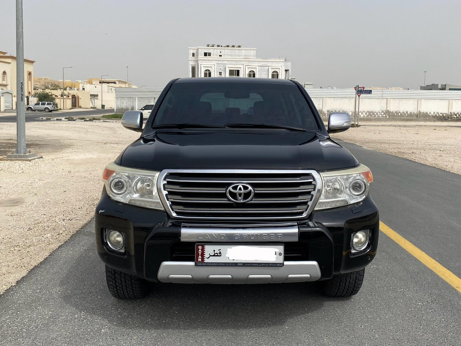 Toyota Land Cruiser GXR v8 2015 - Image 2