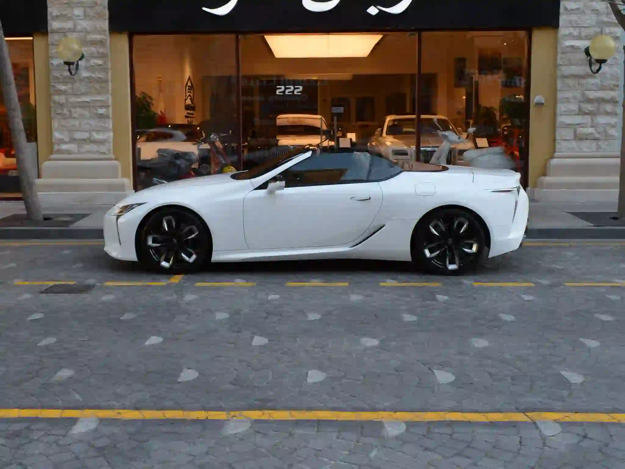 Lexus LC 500 2025 - Image 2