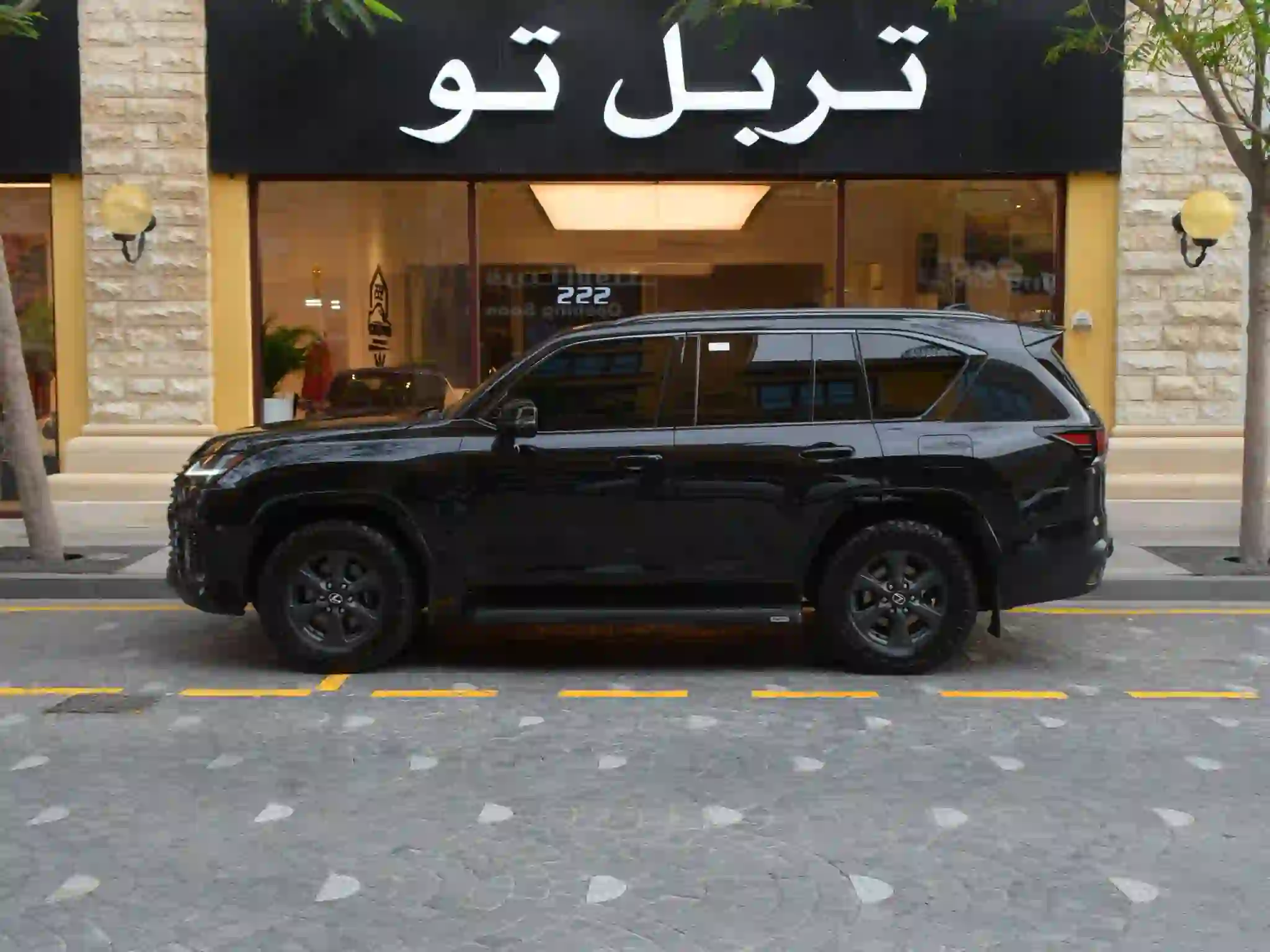Lexus LX 600 OVERTRAIL 2025 - Image 4
