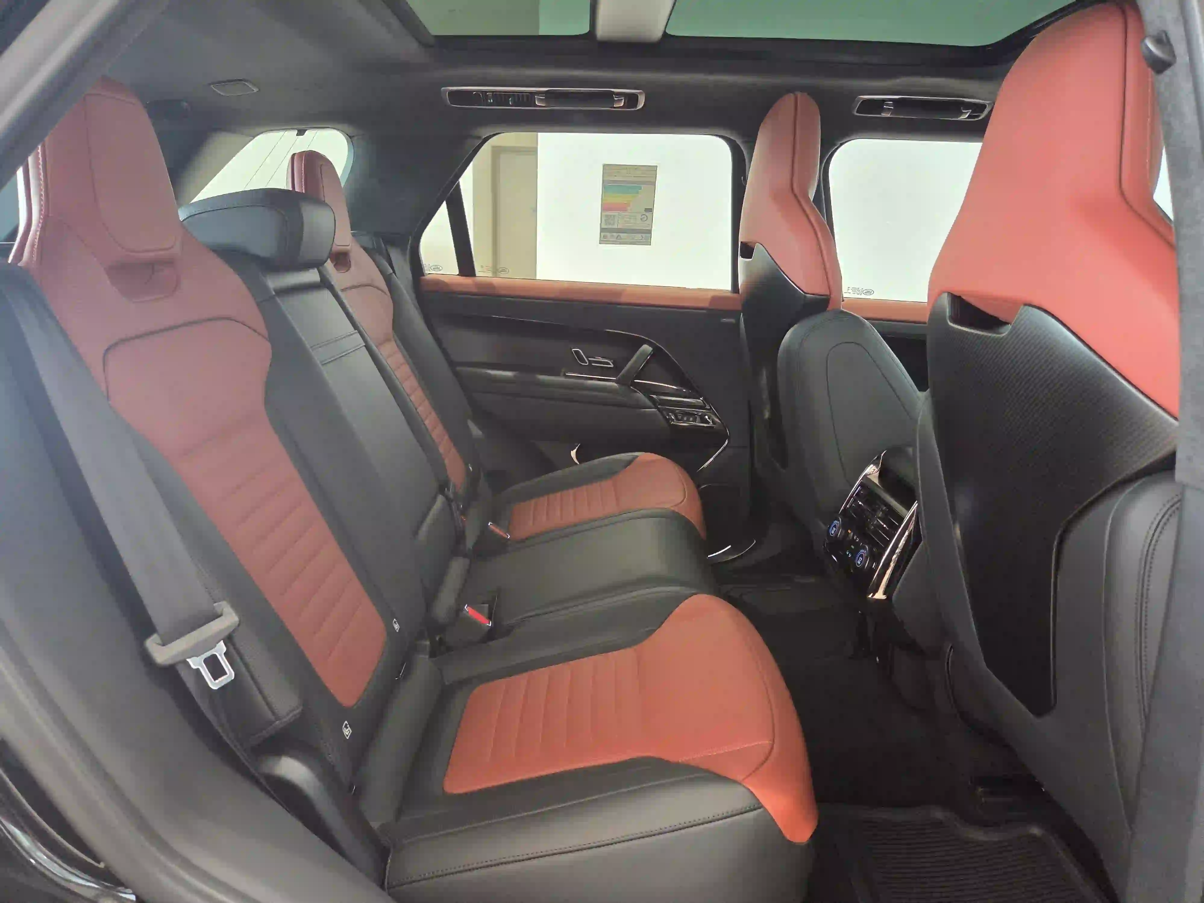Land Rover Range Rover Sport 4.4 V8 SV 2024 — photo 11 for sale in Qatar