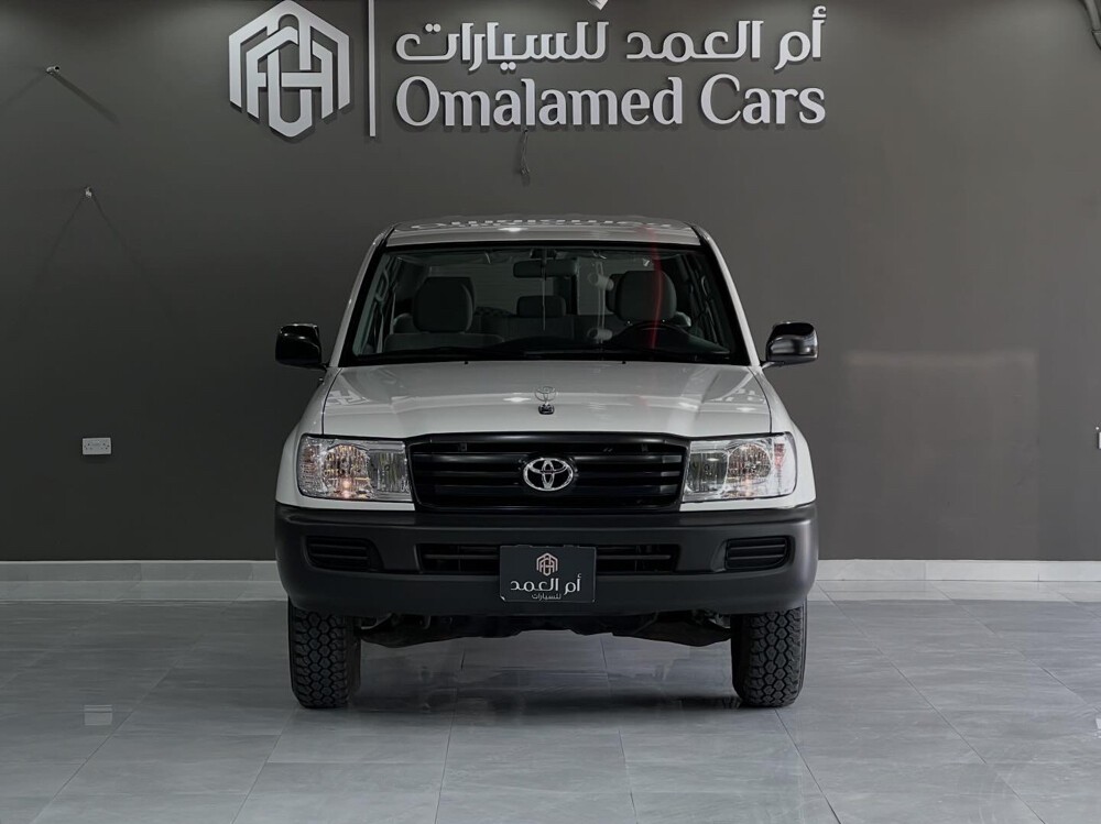 Toyota Land Cruiser G standard 2006 - Image 2