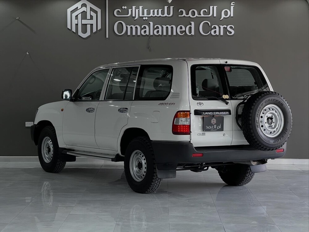 Toyota Land Cruiser G standard 2006 - Image 4