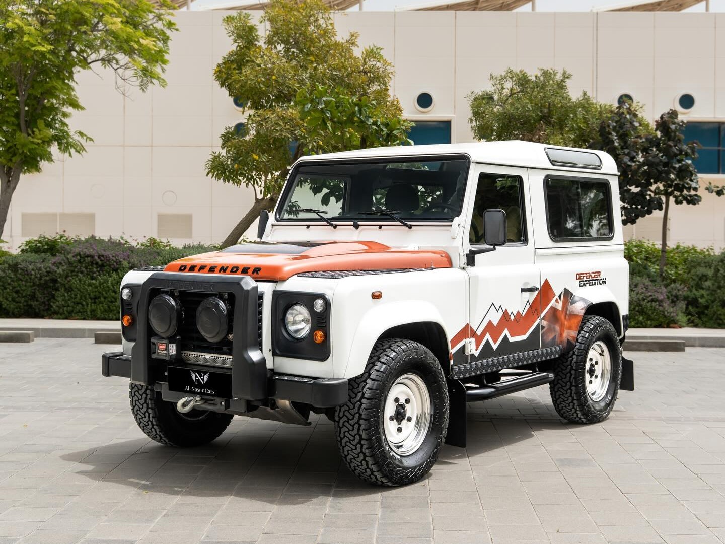 لاند روفر دفندر EXPEDTION 2015 - Image 1