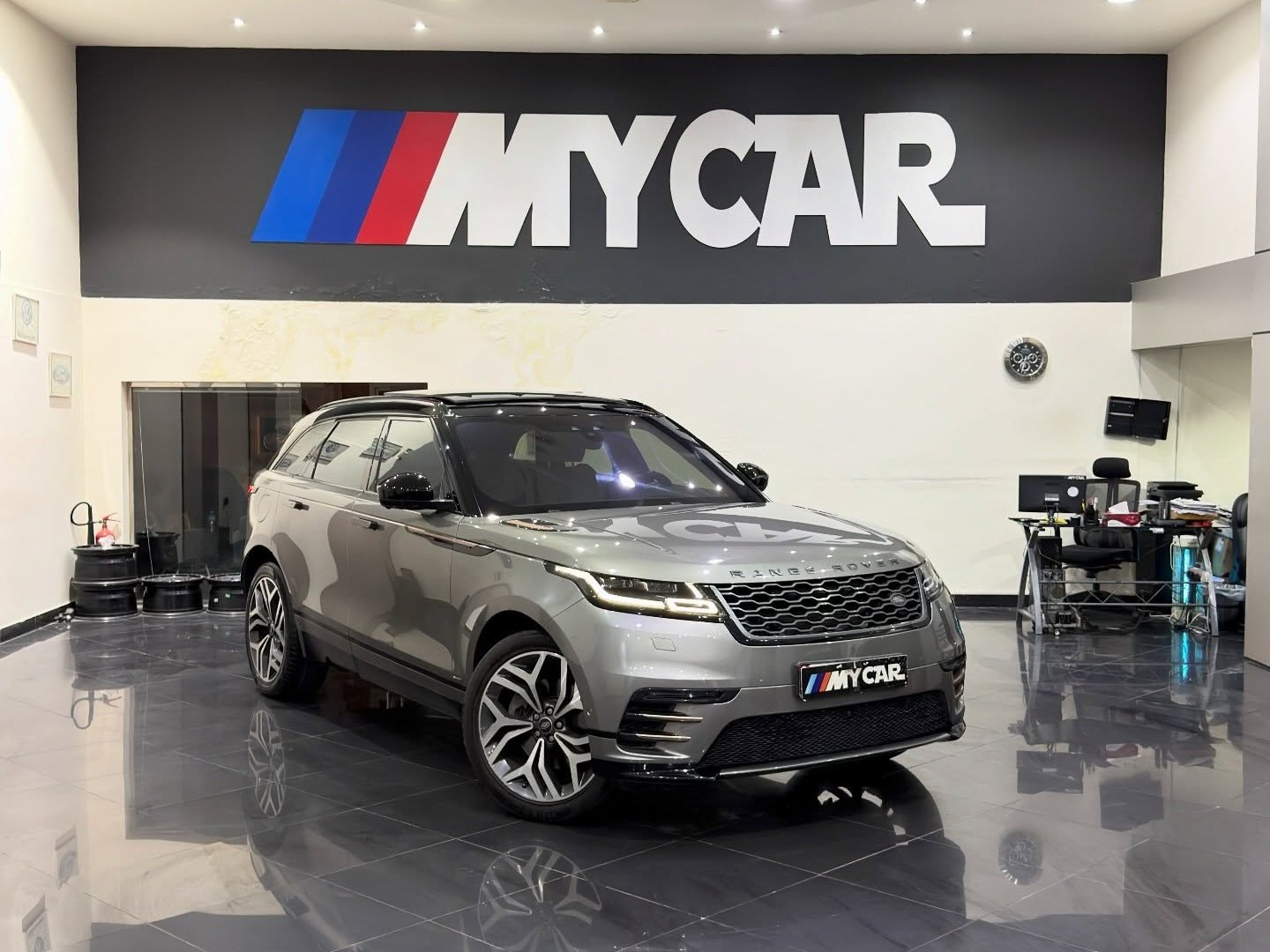 Land Rover Range Rover Velar R-Dynamic 2018 - Image 2