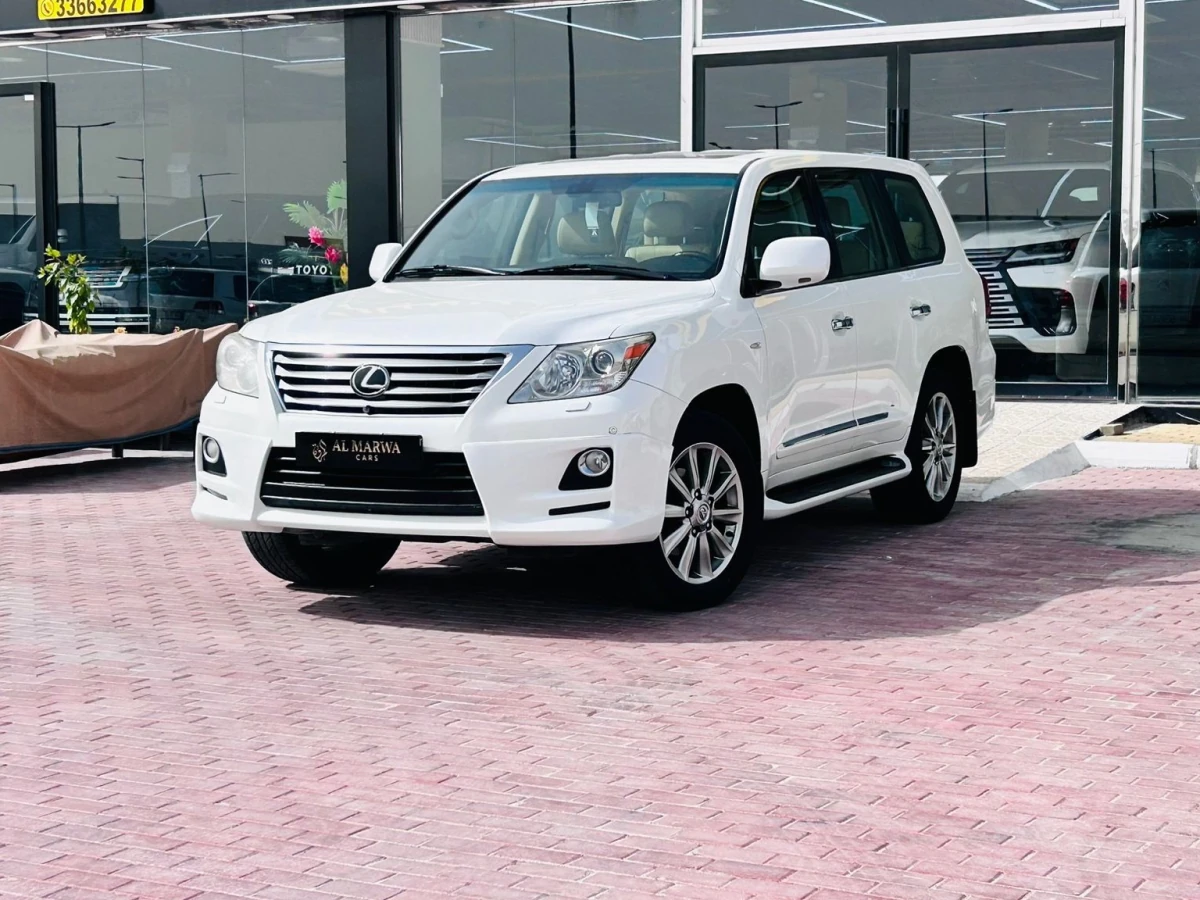 Lexus LX 570 2011