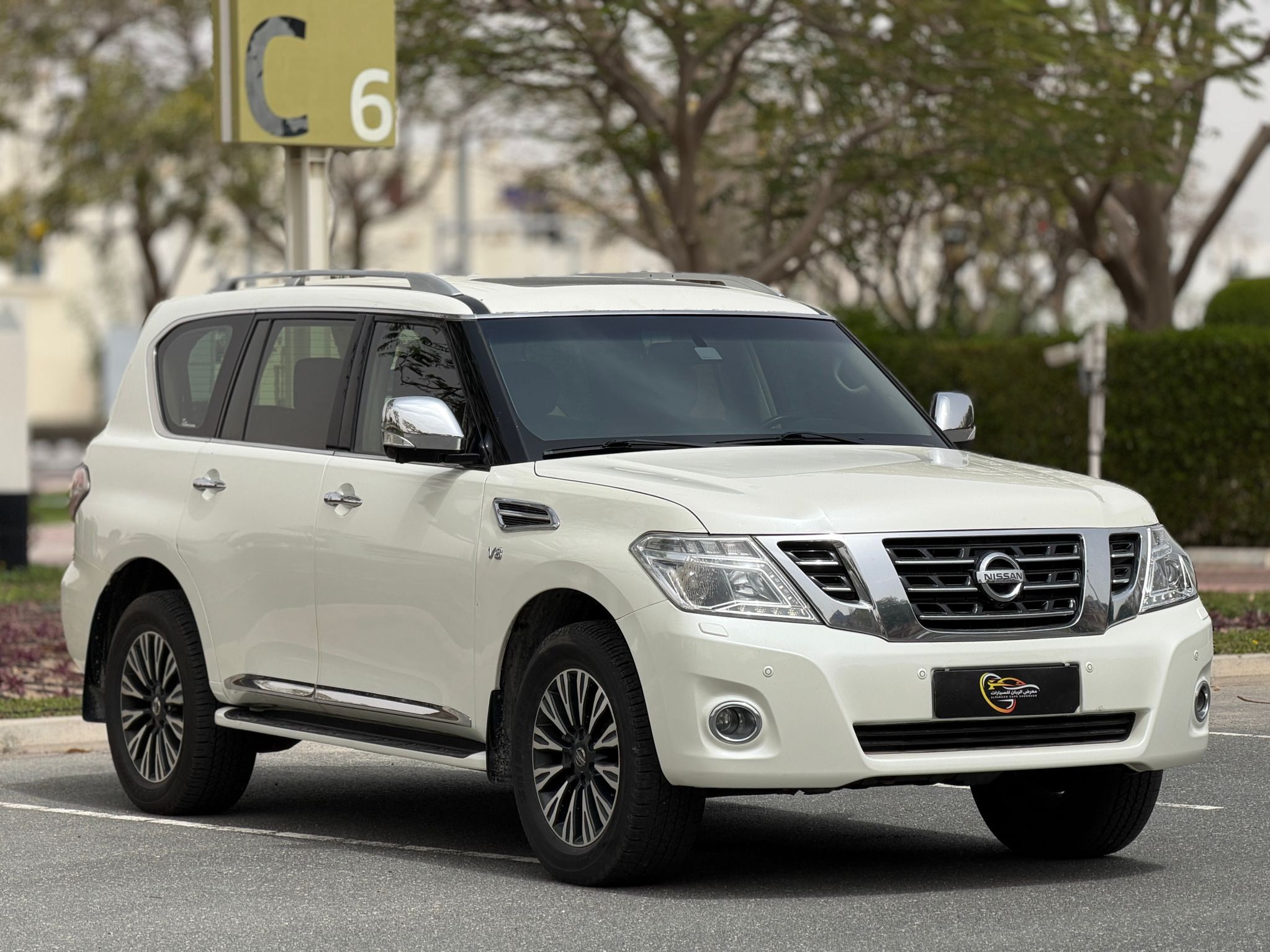 Nissan Patrol  Platinum 2015 - Image 2