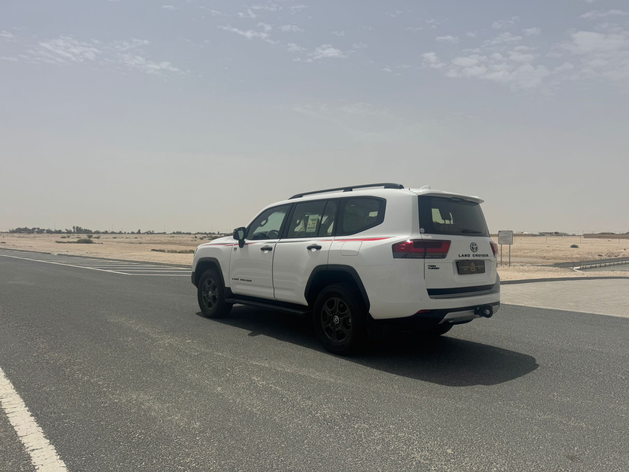 Toyota Land Cruiser G/R 2024 - Image 2