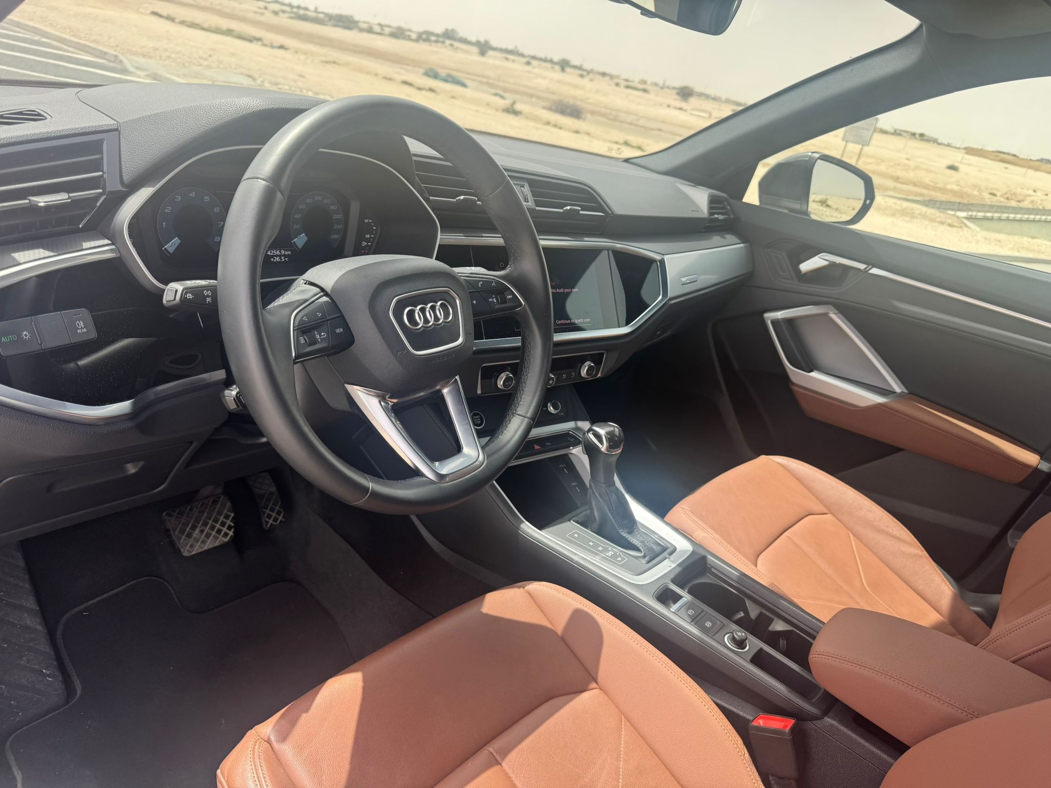 Audi Q3 2022 - Image 3