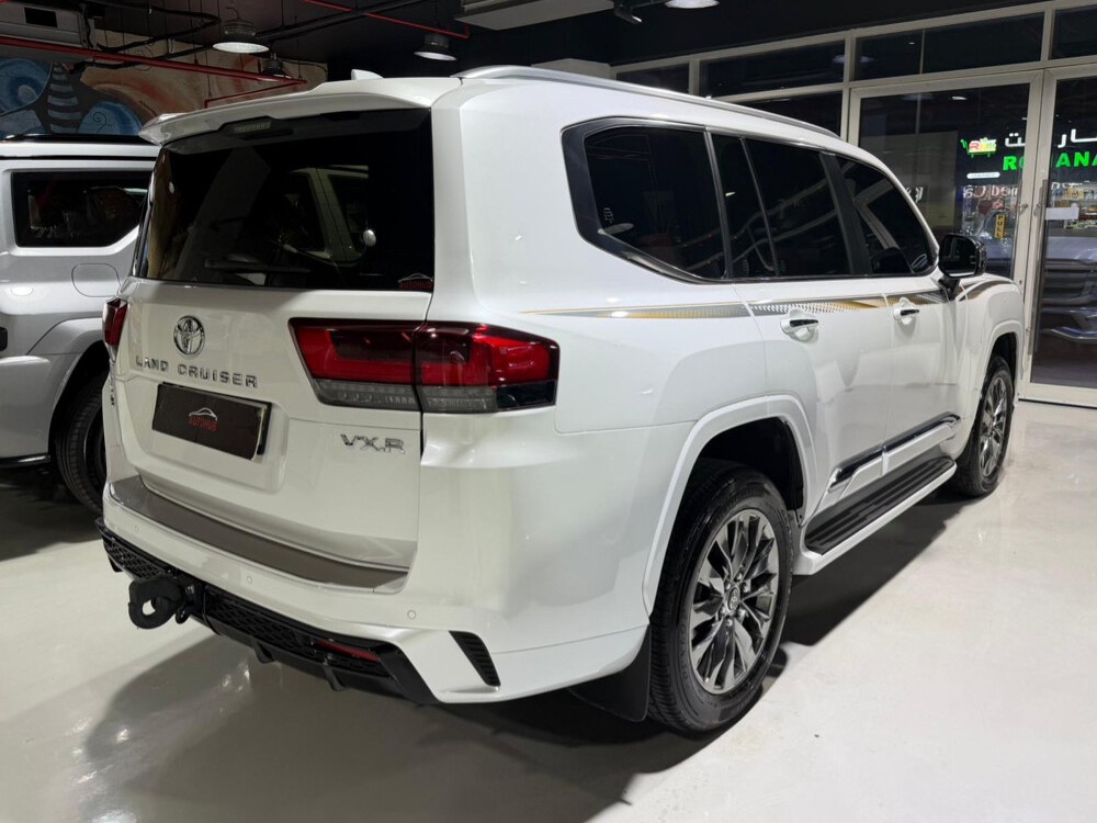 Toyota Land Cruiser VXR Twin Turbo 2025 - Image 3