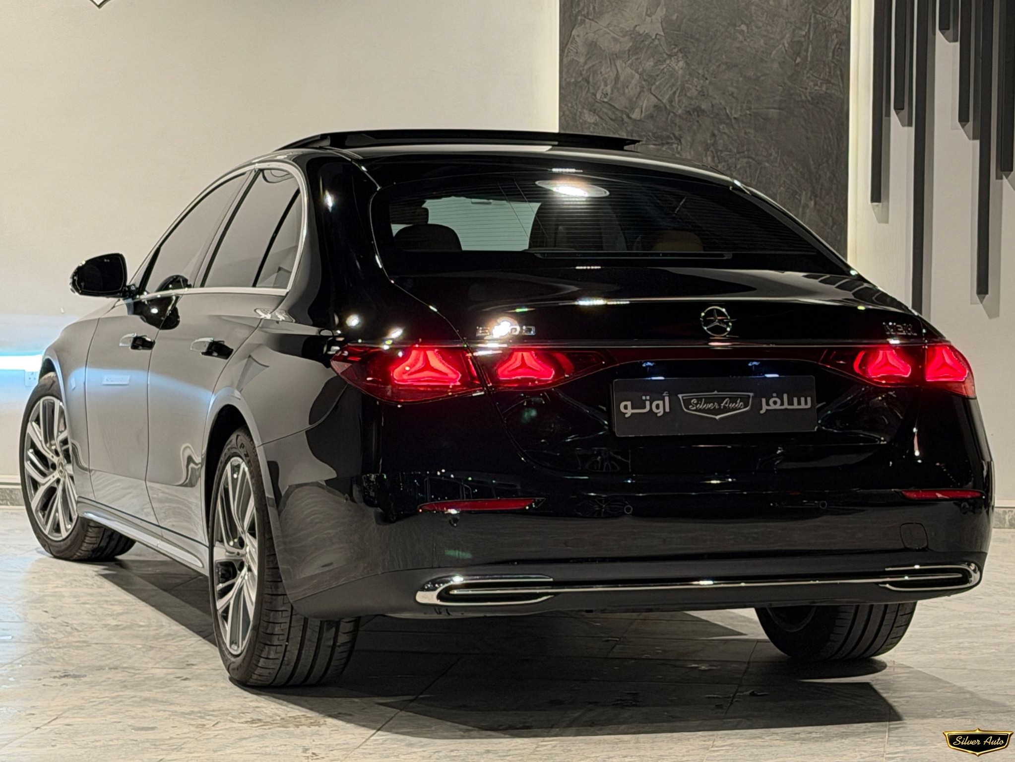 Mercedes-Benz E-Class Sedan 200 2026 - Image 3
