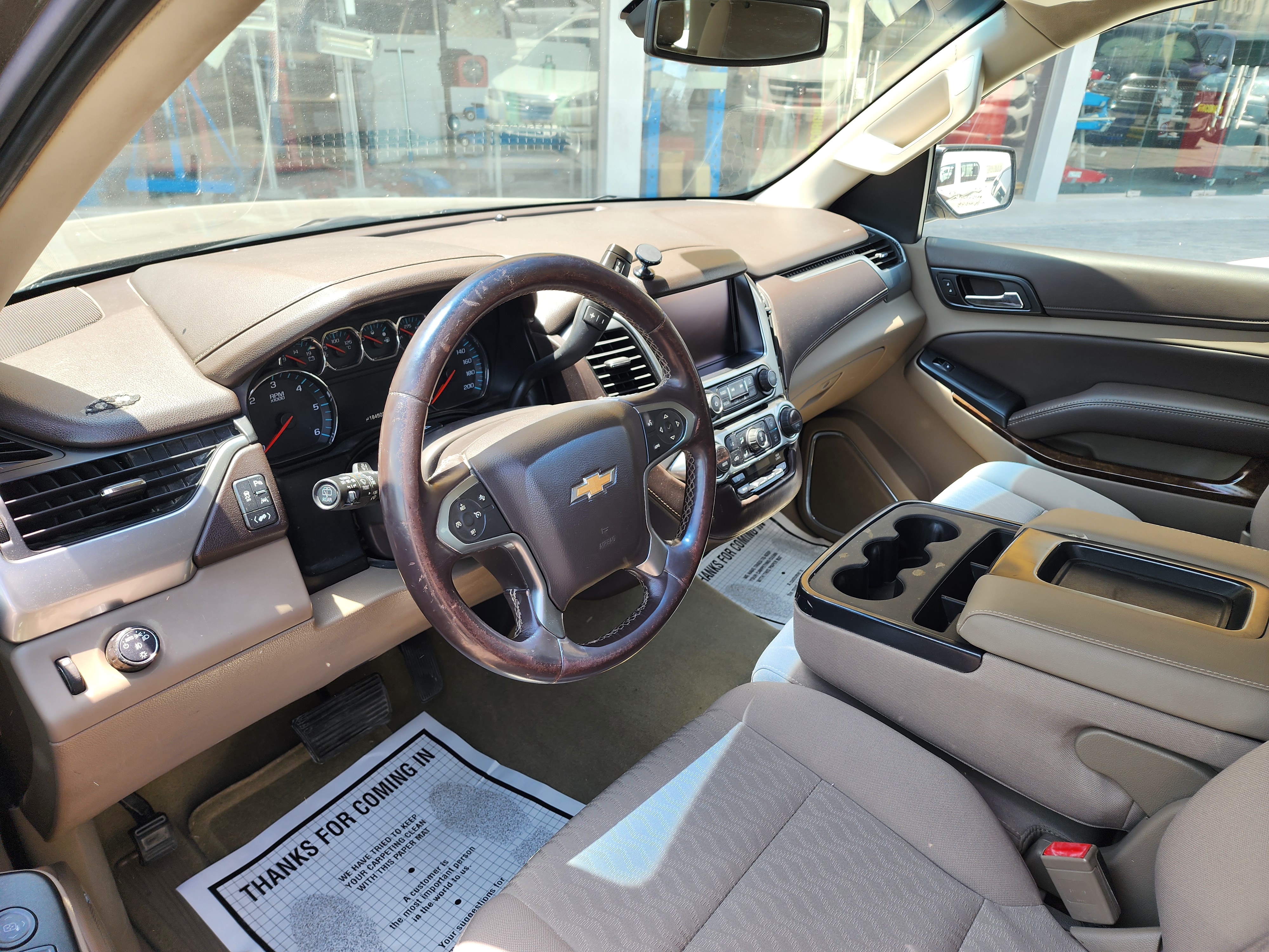 Chevrolet Suburban - Image 3