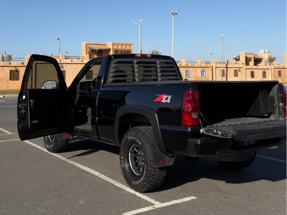 Chevrolet Silverado Z71 2005 - Image 2
