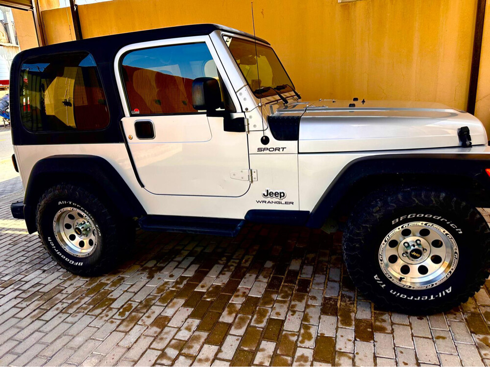 Jeep Wrangler 2004 - Image 2