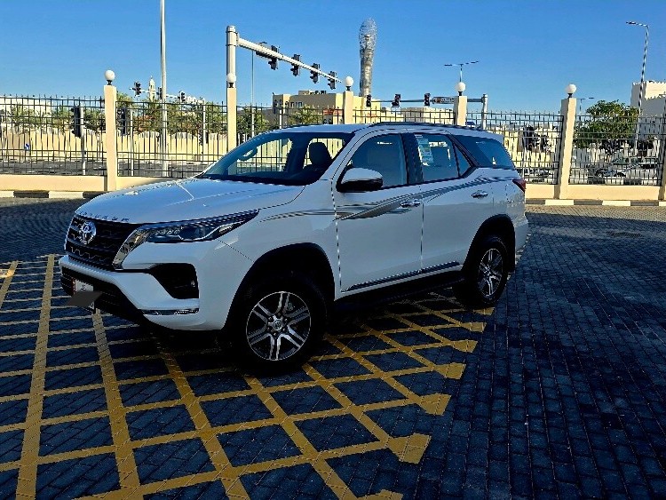 Toyota Fortuner V6 2022