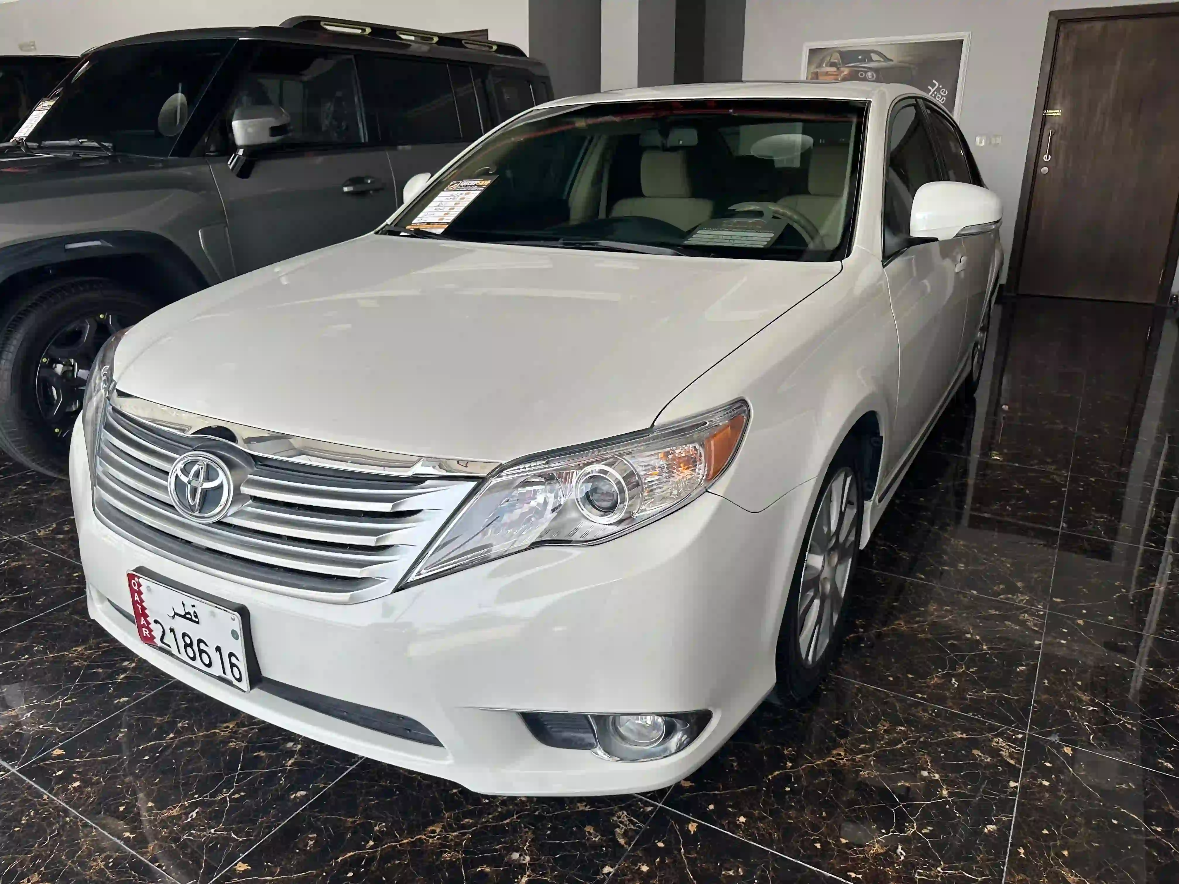 Toyota Avalon XL 2011
