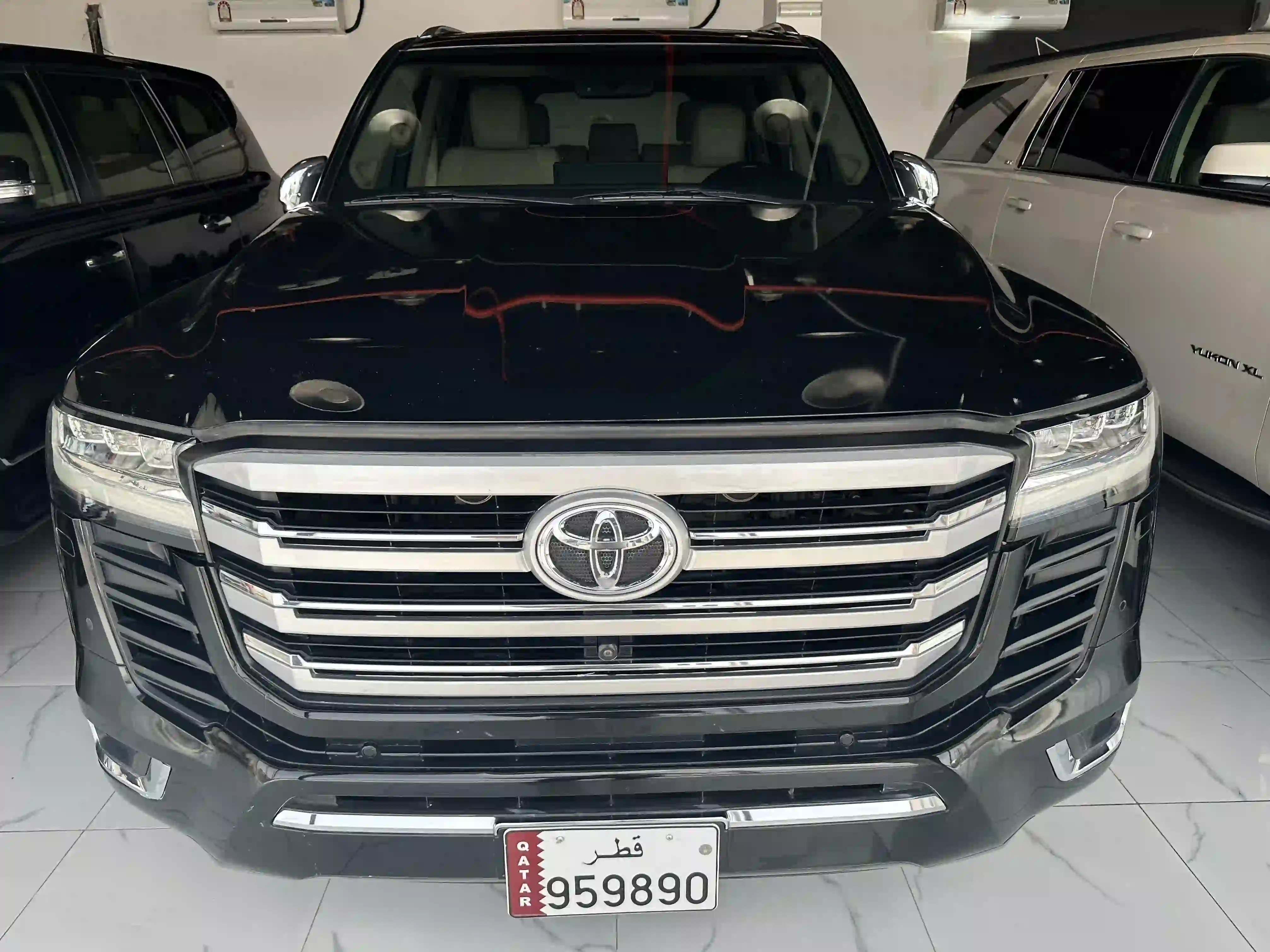 Toyota Land Cruiser VX 2022 - Image 2