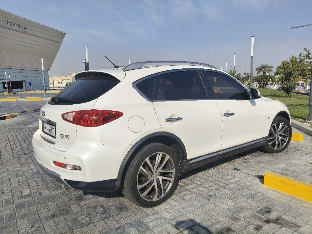 Infiniti QX50 2016 - Image 3