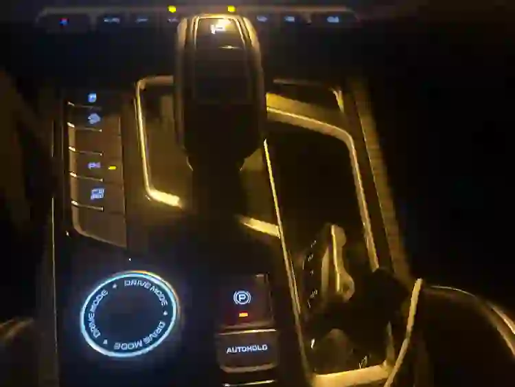 Geely  azkarra 2023 - Image 4