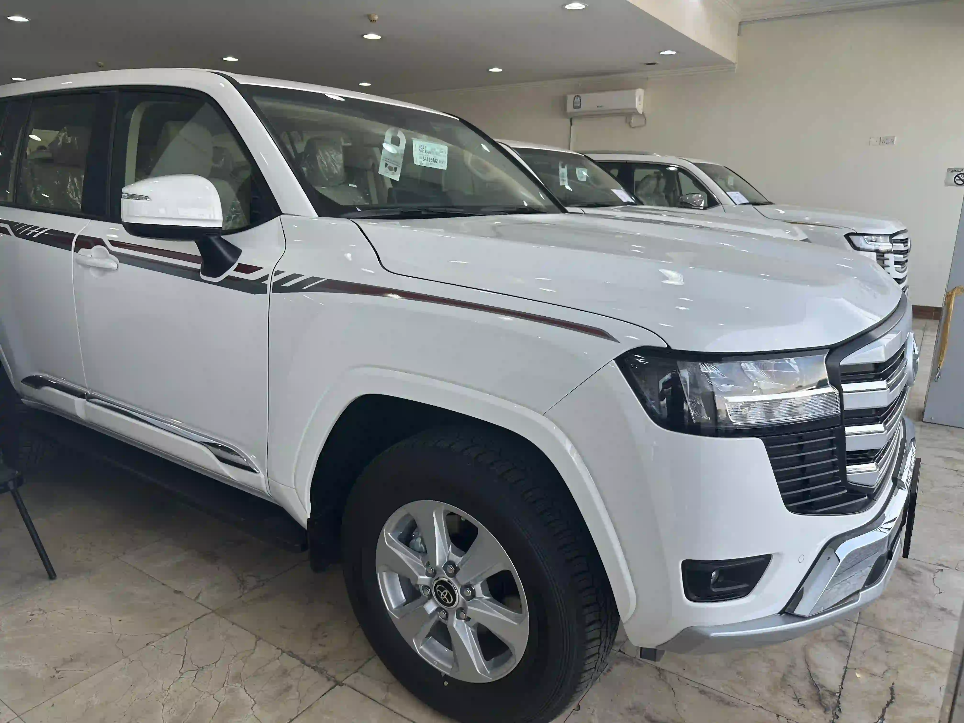 Toyota Land Cruiser GX.R 2025 - Image 2