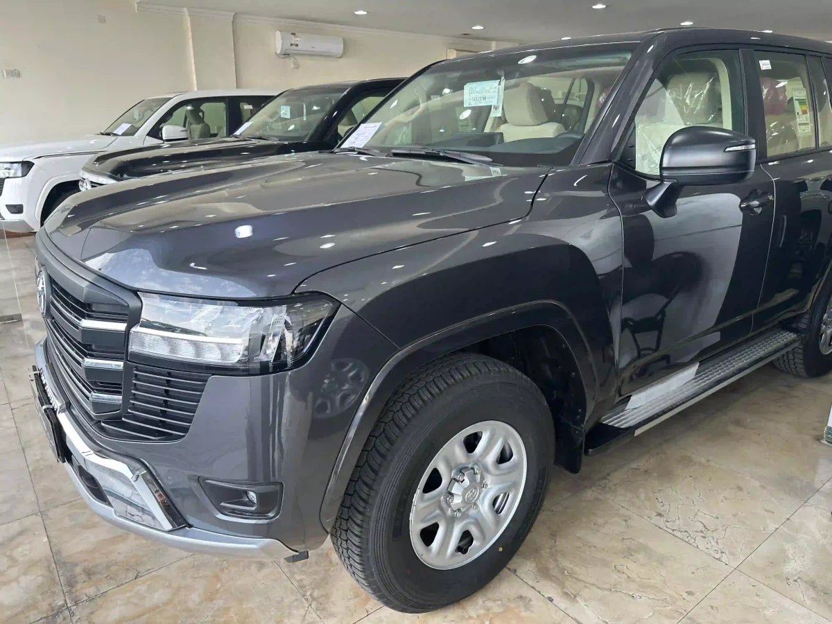 Toyota Land Cruiser GX 2026