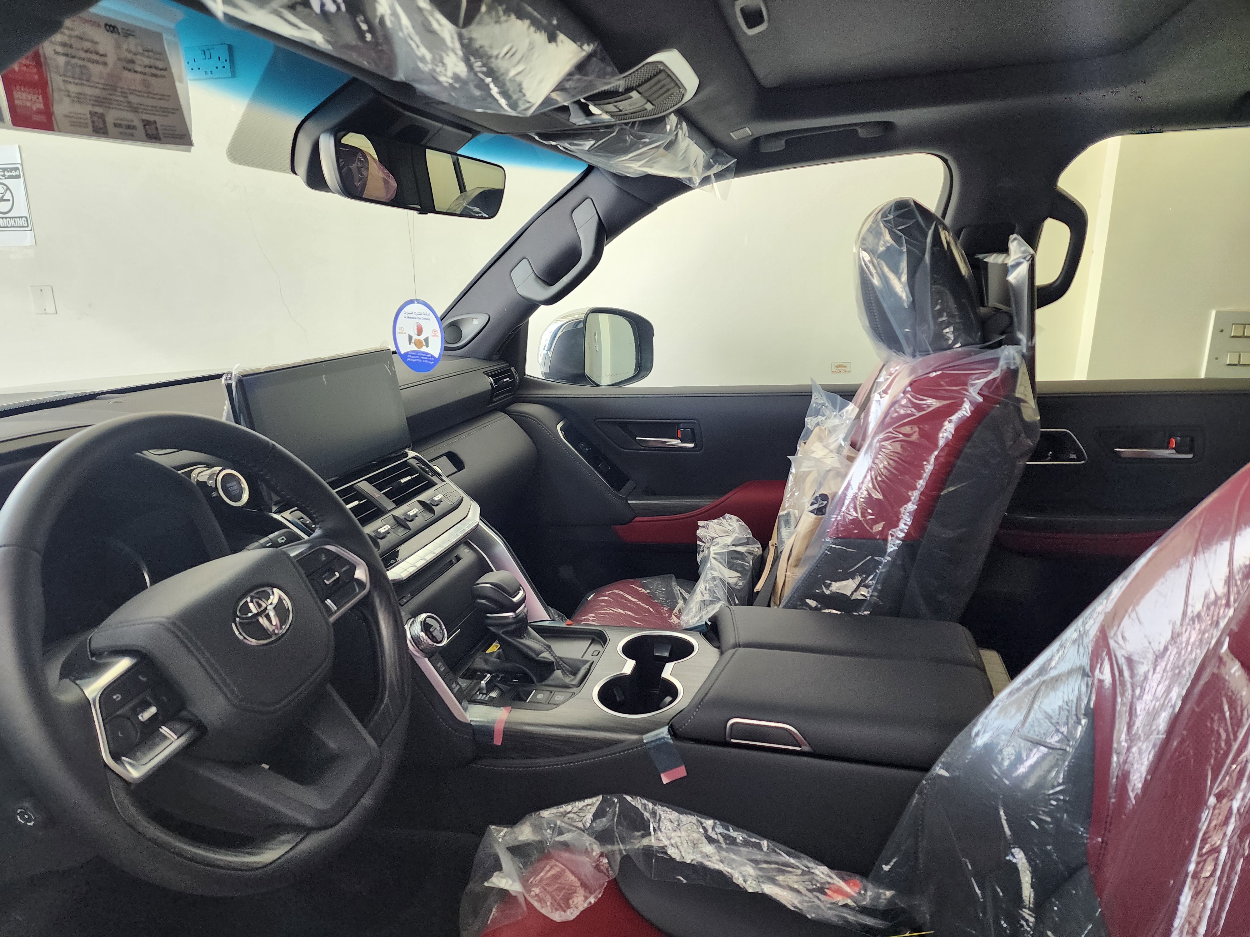 Toyota Land Cruiser VX.R 2024 - Image 2