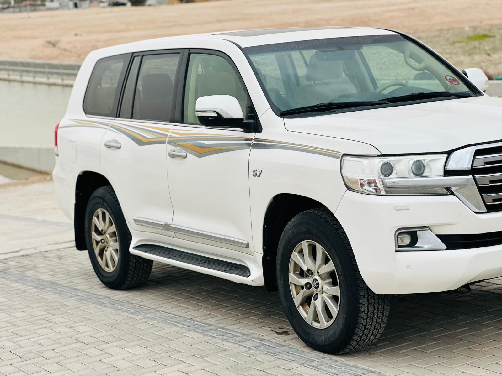 Toyota Land Cruiser VX.R 2016 - Image 2