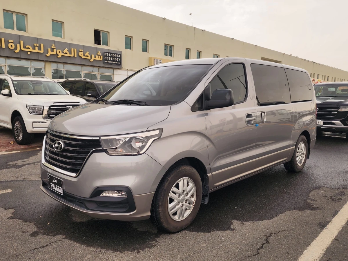 Hyundai H1. 2019
