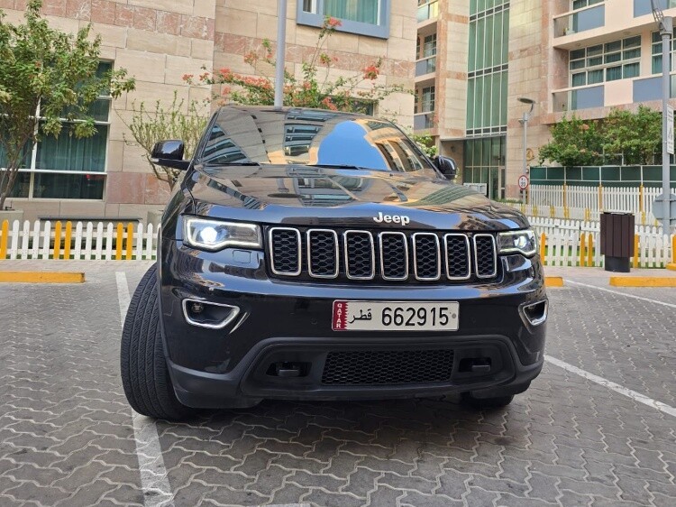 Jeep Grand Cherokee Laredo 2019 - Image 2