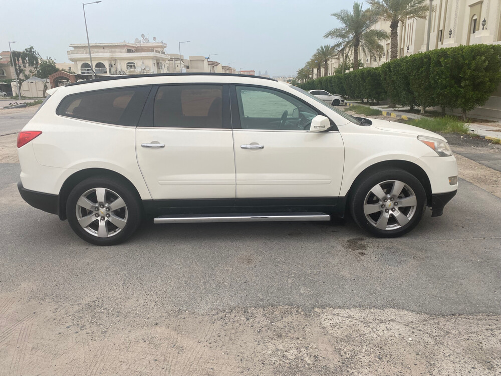 Chevrolet Traverse LT 2012 - Image 2
