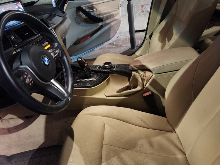 BMW 3-Series 320 i 2015 - Image 4