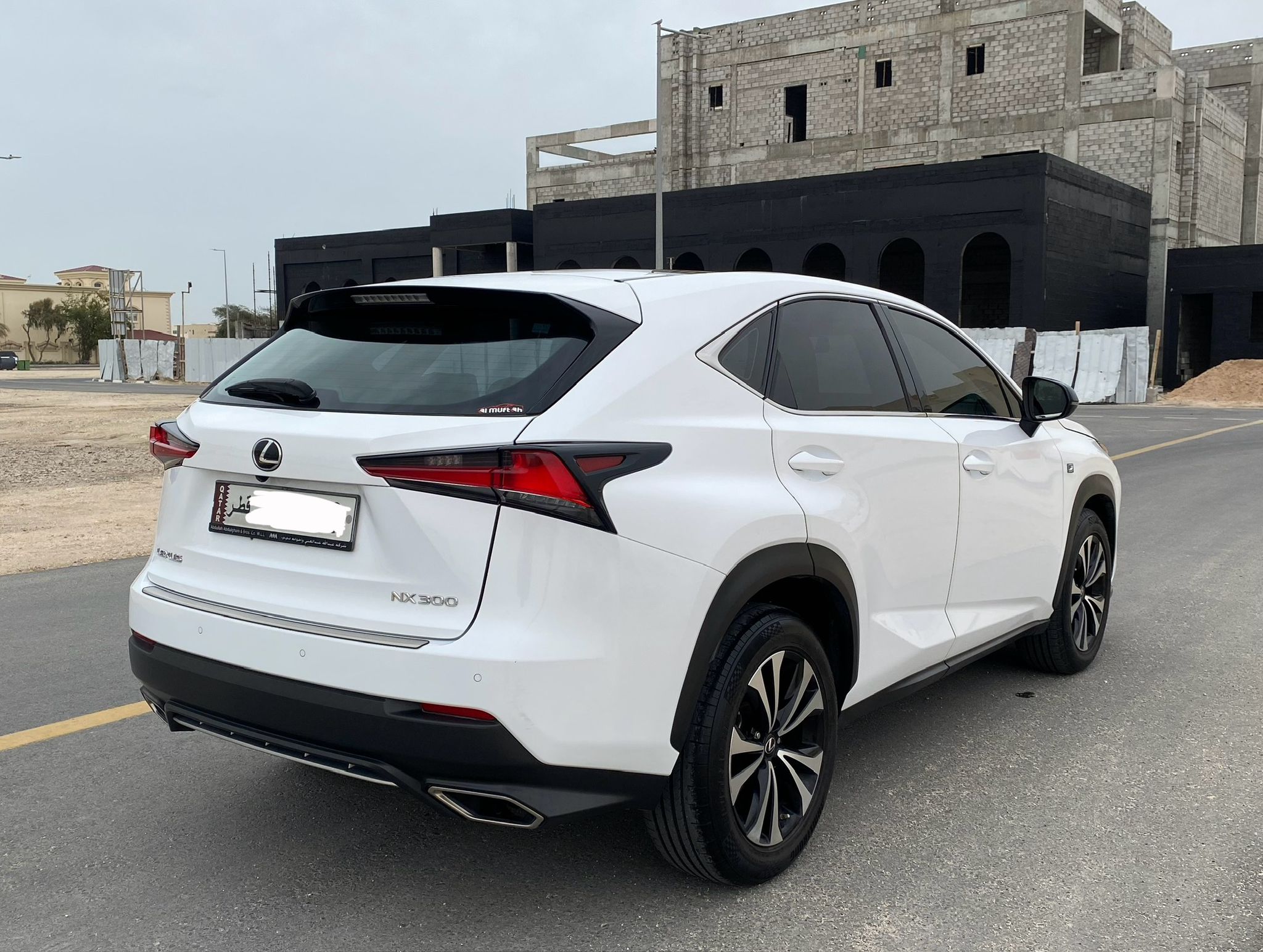 Lexus NX 300 2018 - Image 4