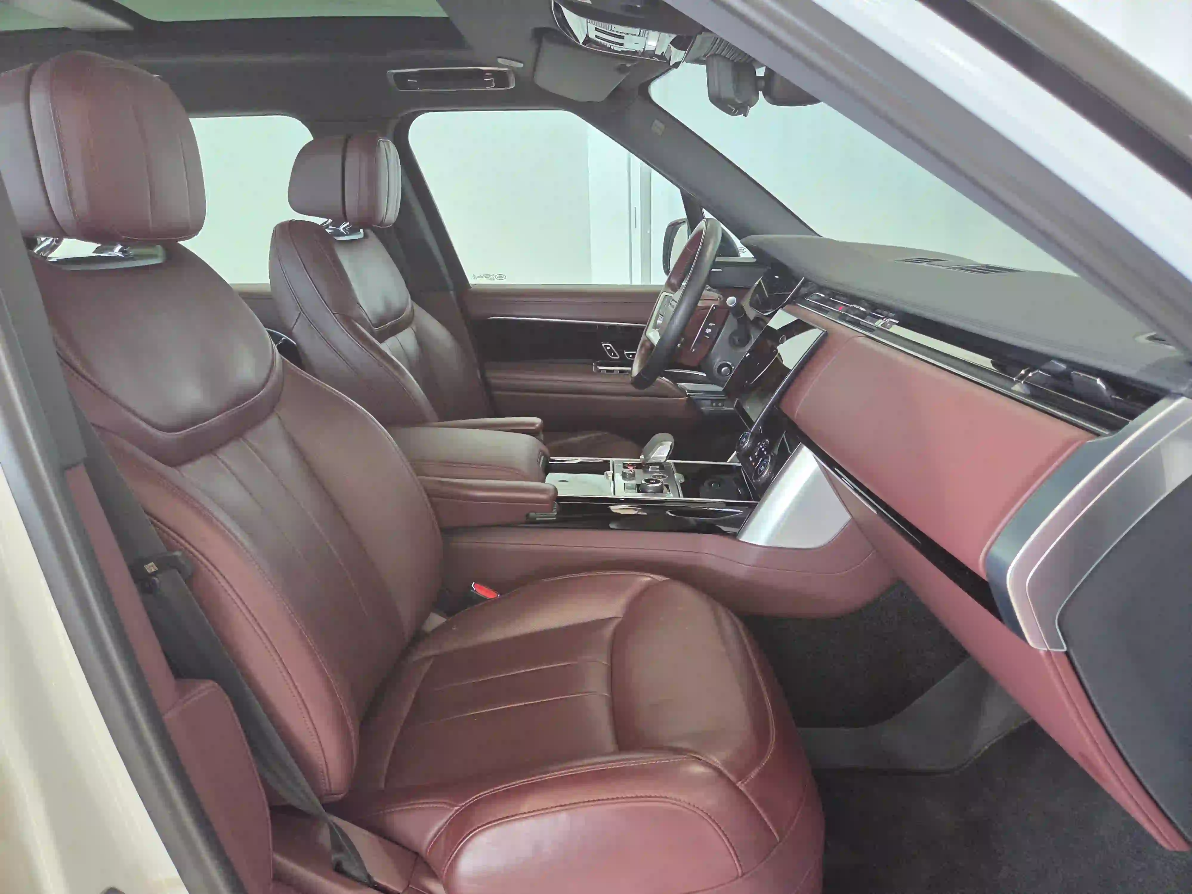 Land Rover Range Rover 3.0i6 HSE 2023 — photo 10 for sale in Qatar